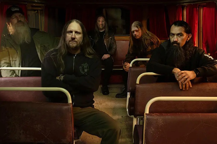 Amon Amarth presenta la primera canción acústica de su historia