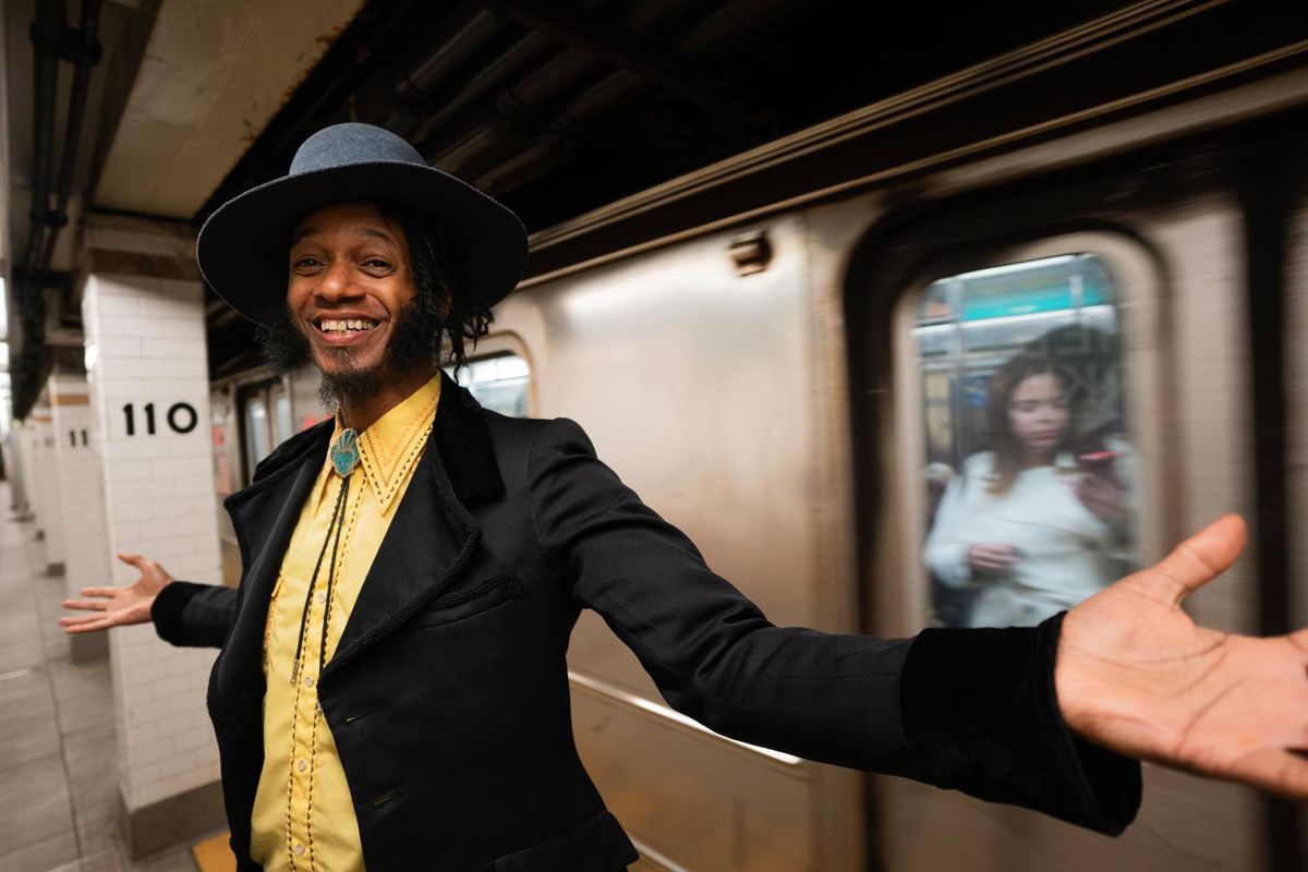 Fantastic Negrito: ''A veces lo malo es el mejor maestro''