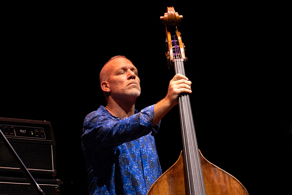 Avishai Cohen se apronta a editar su nuevo disco "Eternal Child"