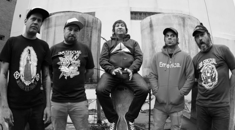 'Ya no sos igual': 2 Minutos reversiona su cl�sico con Die Toten Hosen y Trueno