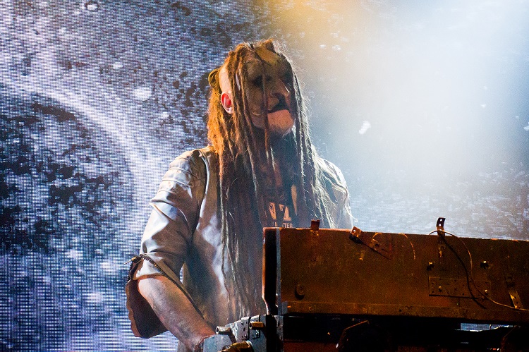 Mortiis y Nytt Land: Noche de Folk