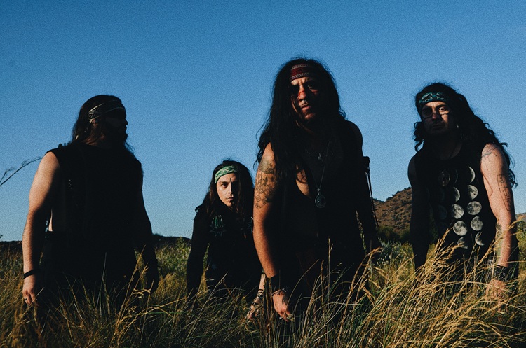 Mawiza: Una raíz que busca su destino