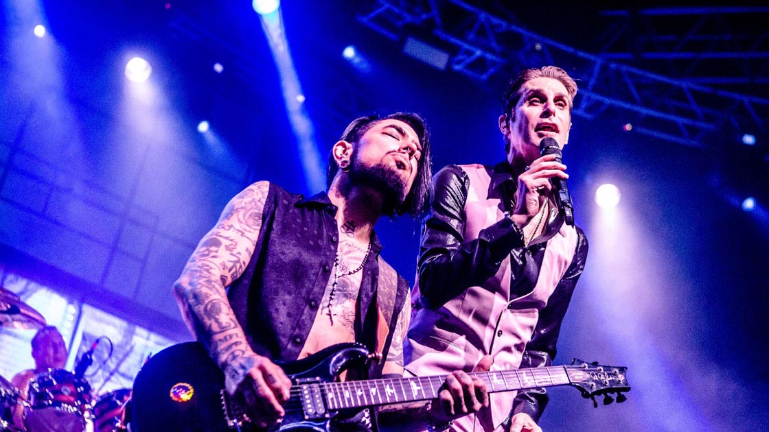 Jane's Addiction cancela el resto de su gira