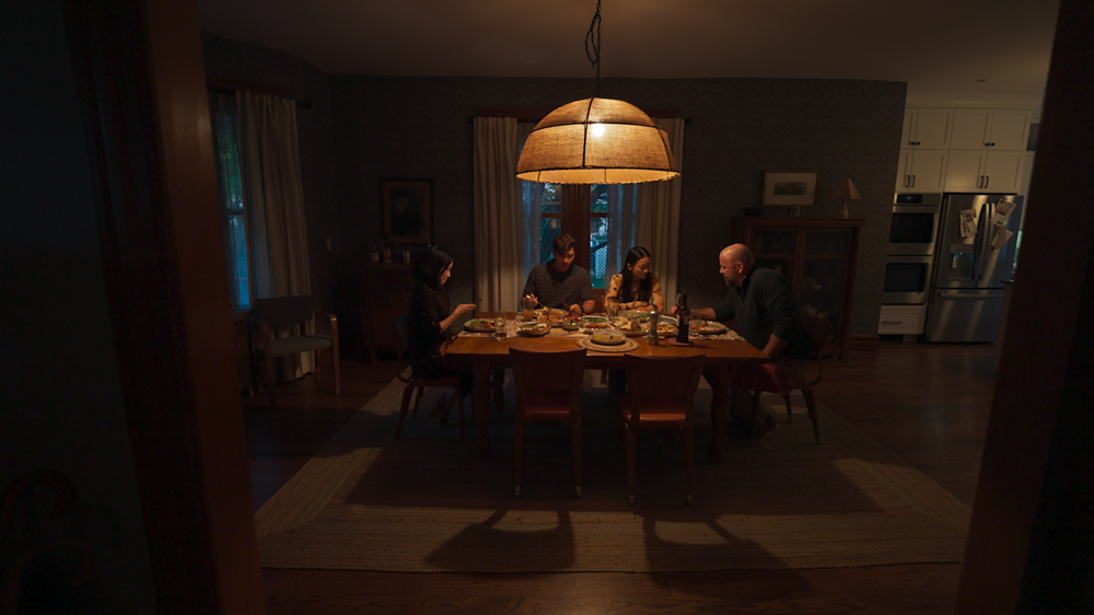 Presencia: Un viaje inmersivo entre el duelo y lo sobrenatural