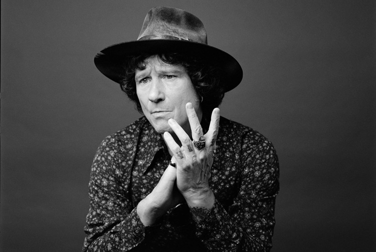 Enrique Bunbury: En constante mutación