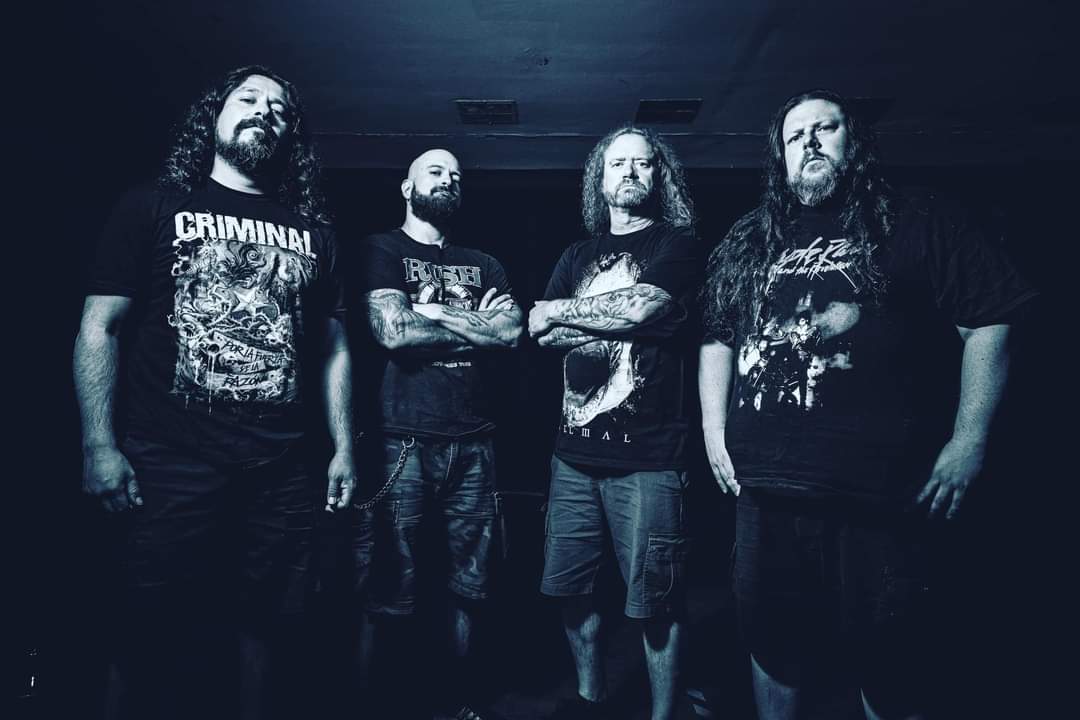 Anton Reisenegger: "Siempre es entretenido tocar los viejos temas, uno reconecta con esa época"