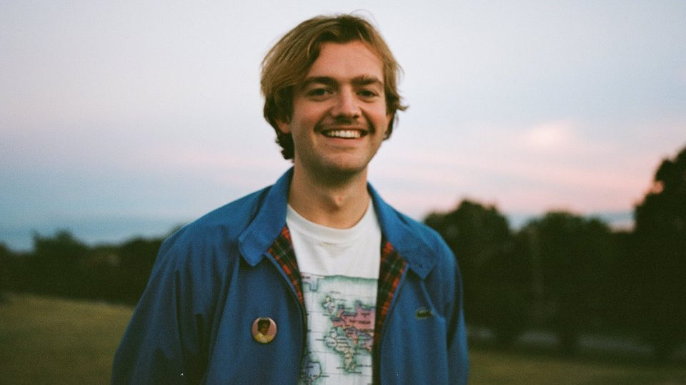 Dayglow: "escribo música muy rápido"