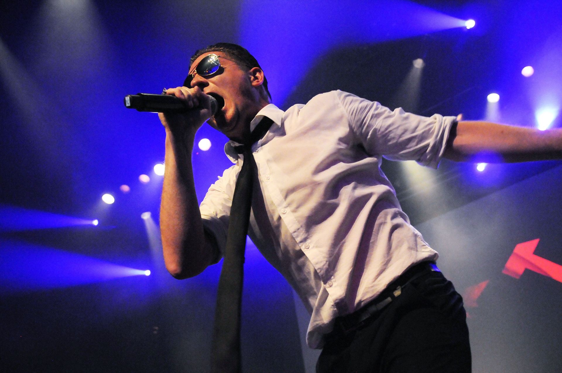 Douglas McCarthy, líder del grupo industrial Nitzer Ebb, fallece a los 58 años