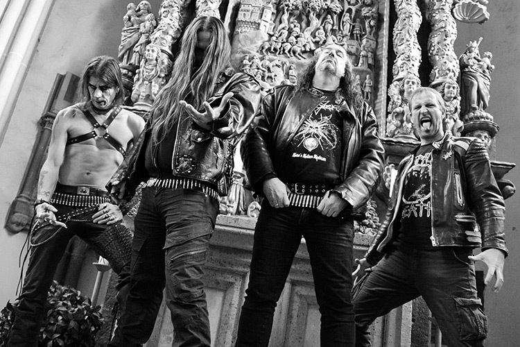 Desaster: Sangre Metalizada