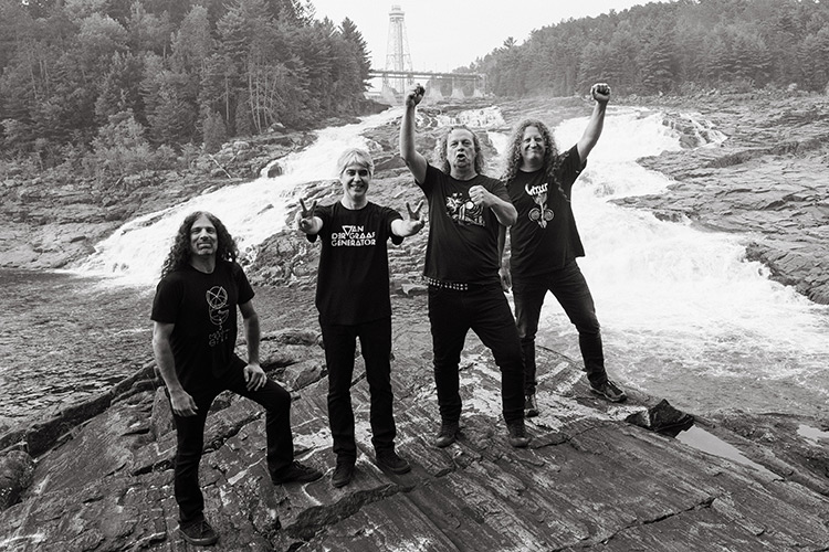 Voivod: En continuo movimiento