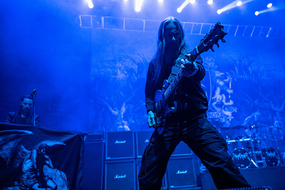 Emperor: Embrujados por el caos