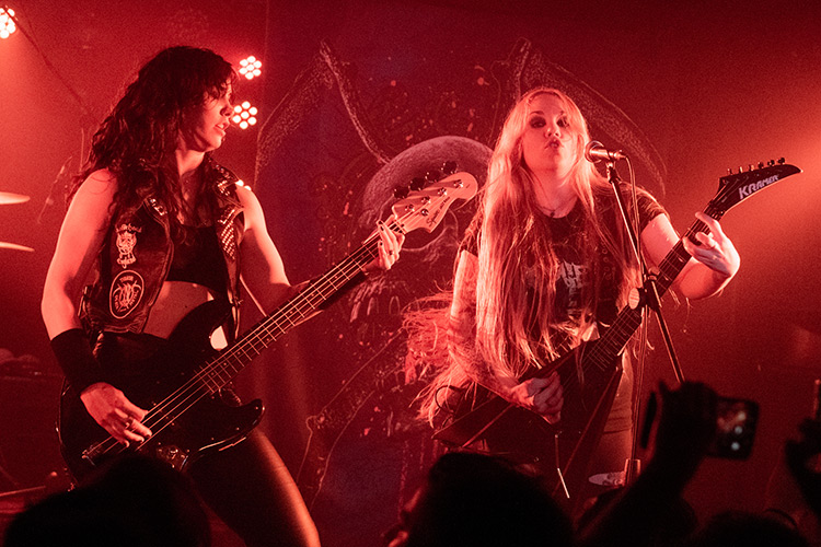 Nervosa en Chile: Reina el caos en la capital