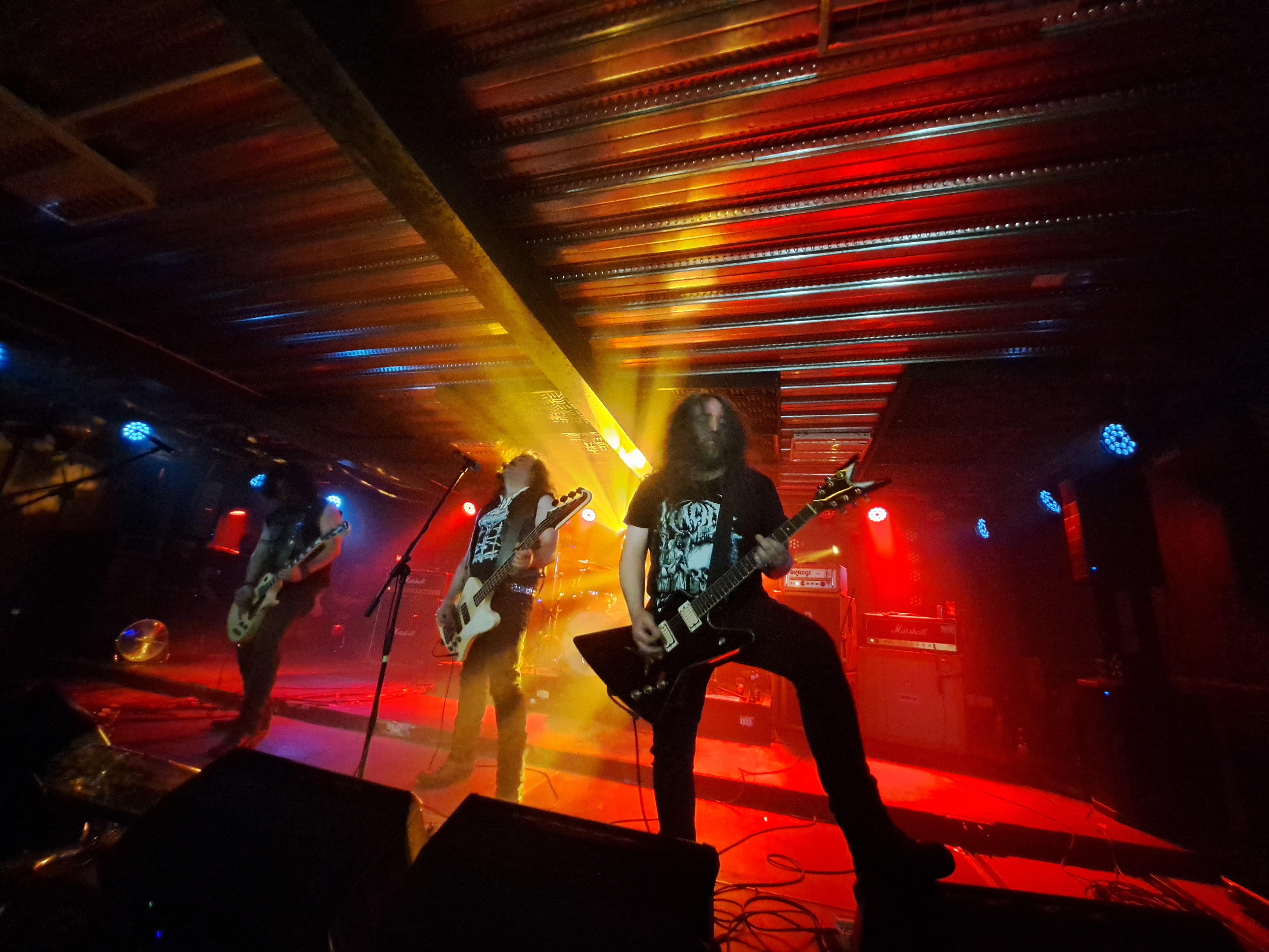 Lucifer: sellando el pacto