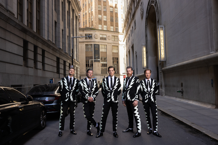 The Hives: Rocanrol y misterio