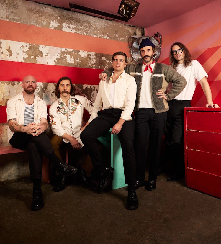 Idles: El amor dentro del caos