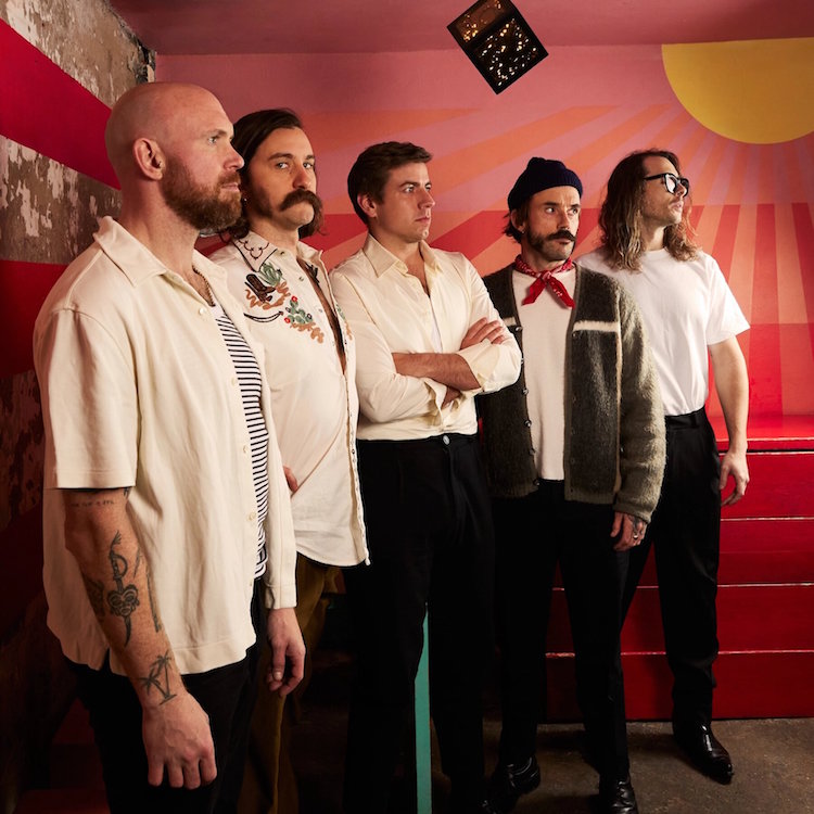 Idles: El amor dentro del caos