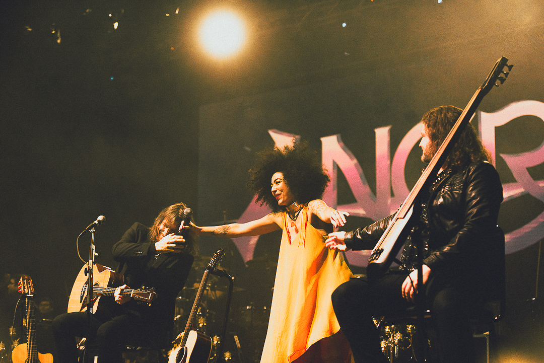 Angra: Un viaje acústico a sus raíces