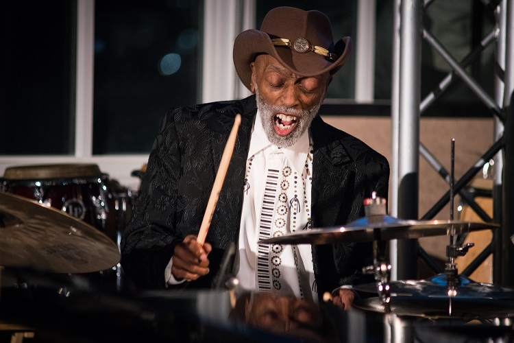 Recuento vanguardia 2024: Discos, partidas, rescates patrimoniales, conciertos y más