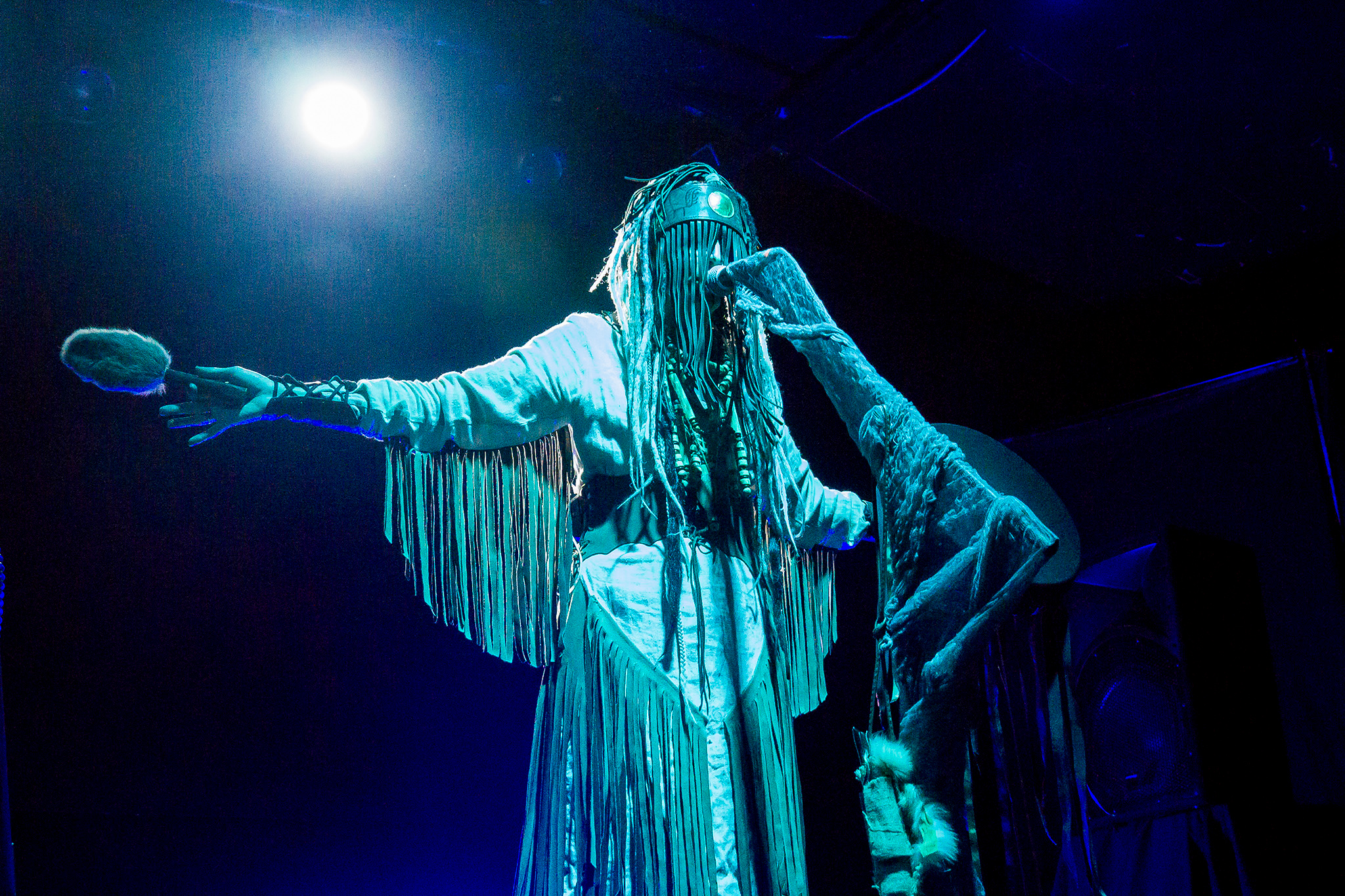 Mortiis y Nytt Land: Noche de Folk