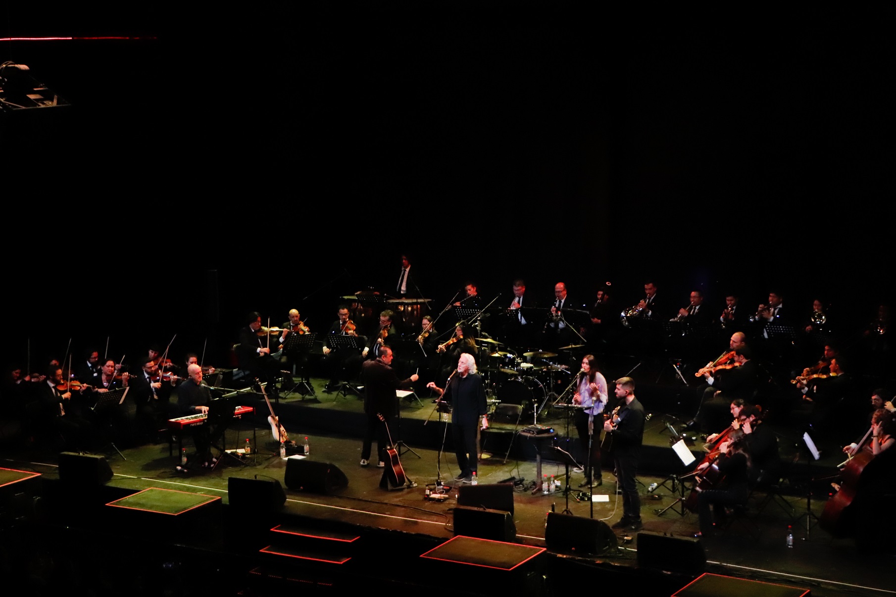 Nito Mestre sinfónico: soy tan alto como el sol