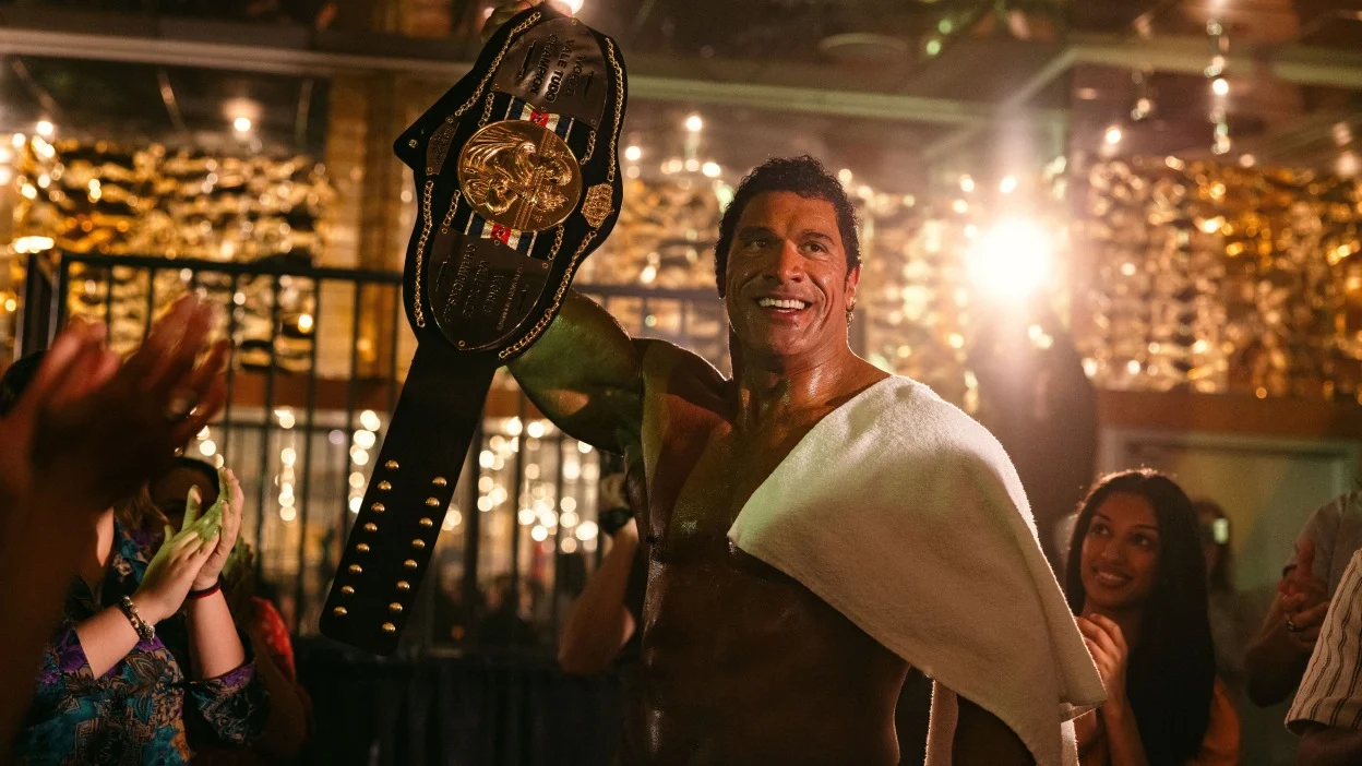 'The Smashing Machine': Dwayne Johnson emociona en un retrato que no siempre encuentra su ritmo