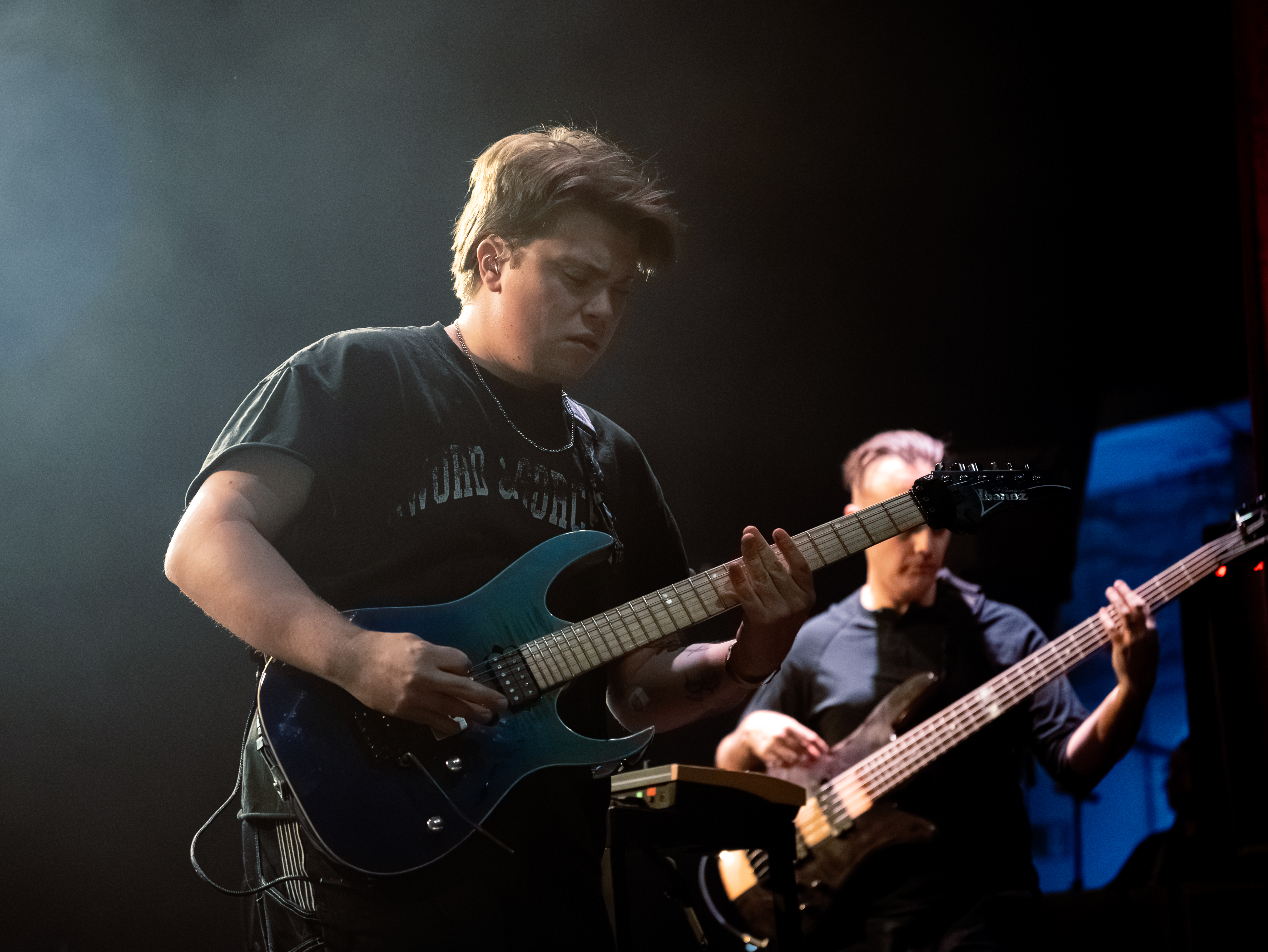 Between The Buried And Me: Haciendo tronar Santiago