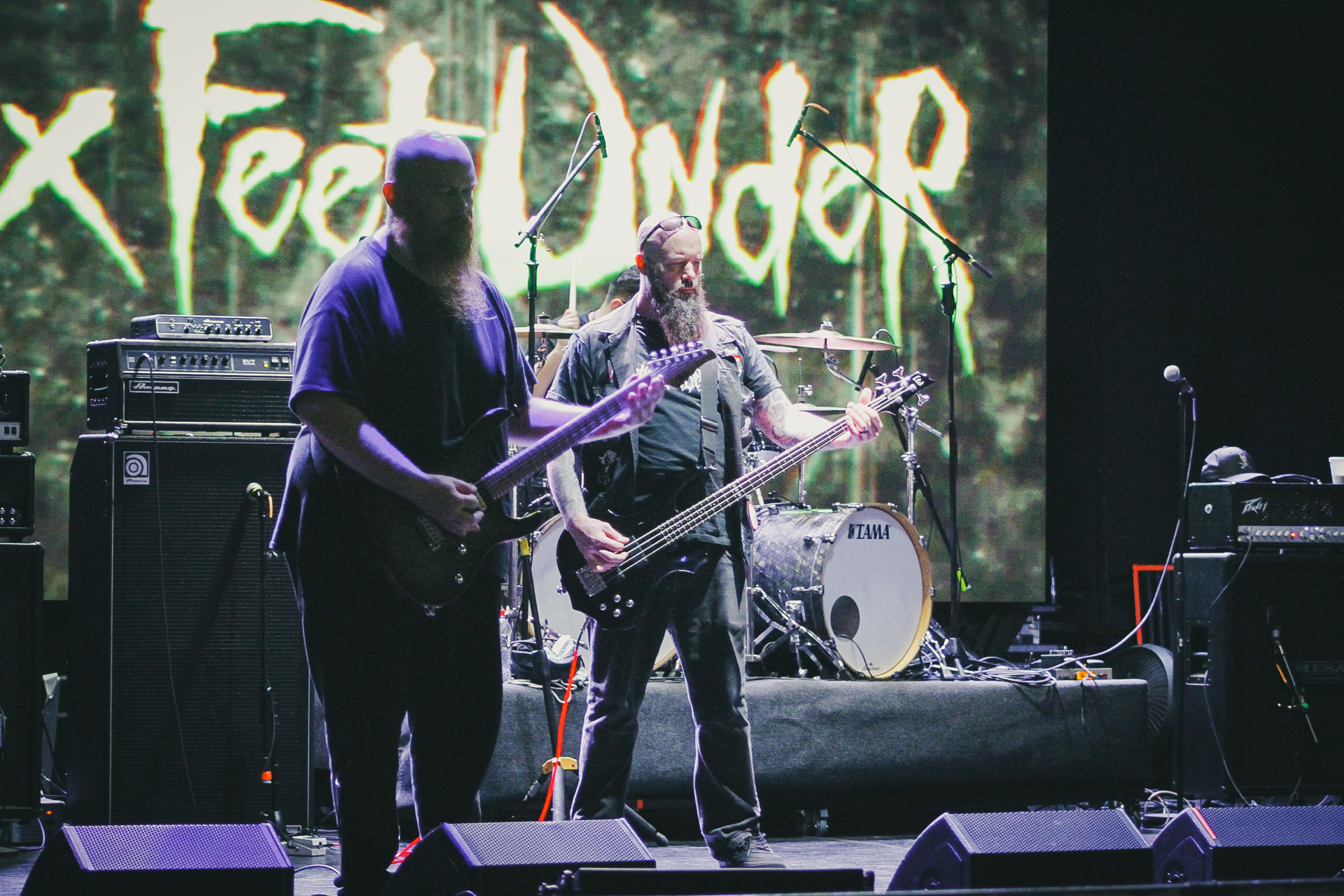 Six Feet Under: El rugido de la vieja escuela